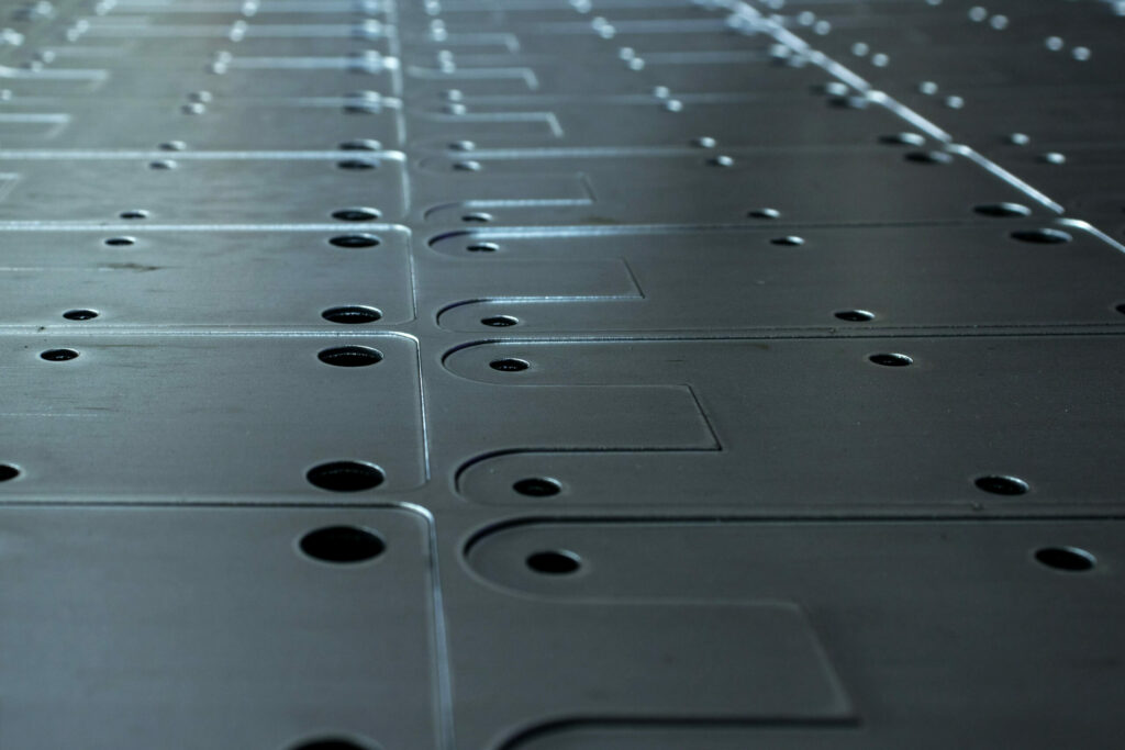 Stainless Plates for Data Centers